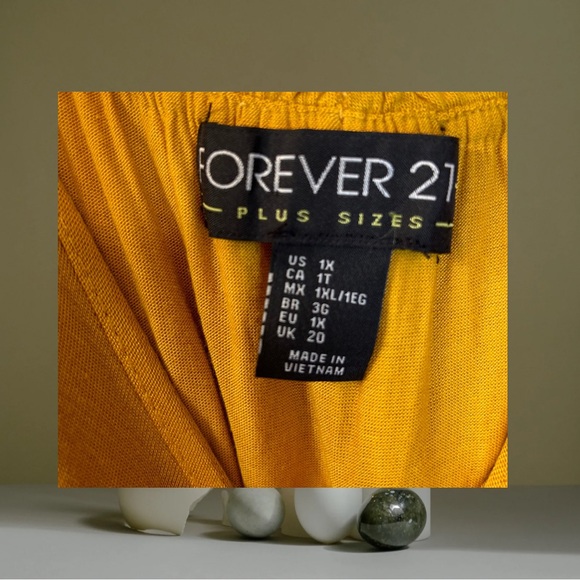 Forever 21 Women’s Gold Sleeveless Dress US Size 1X - Picture 8 of 8